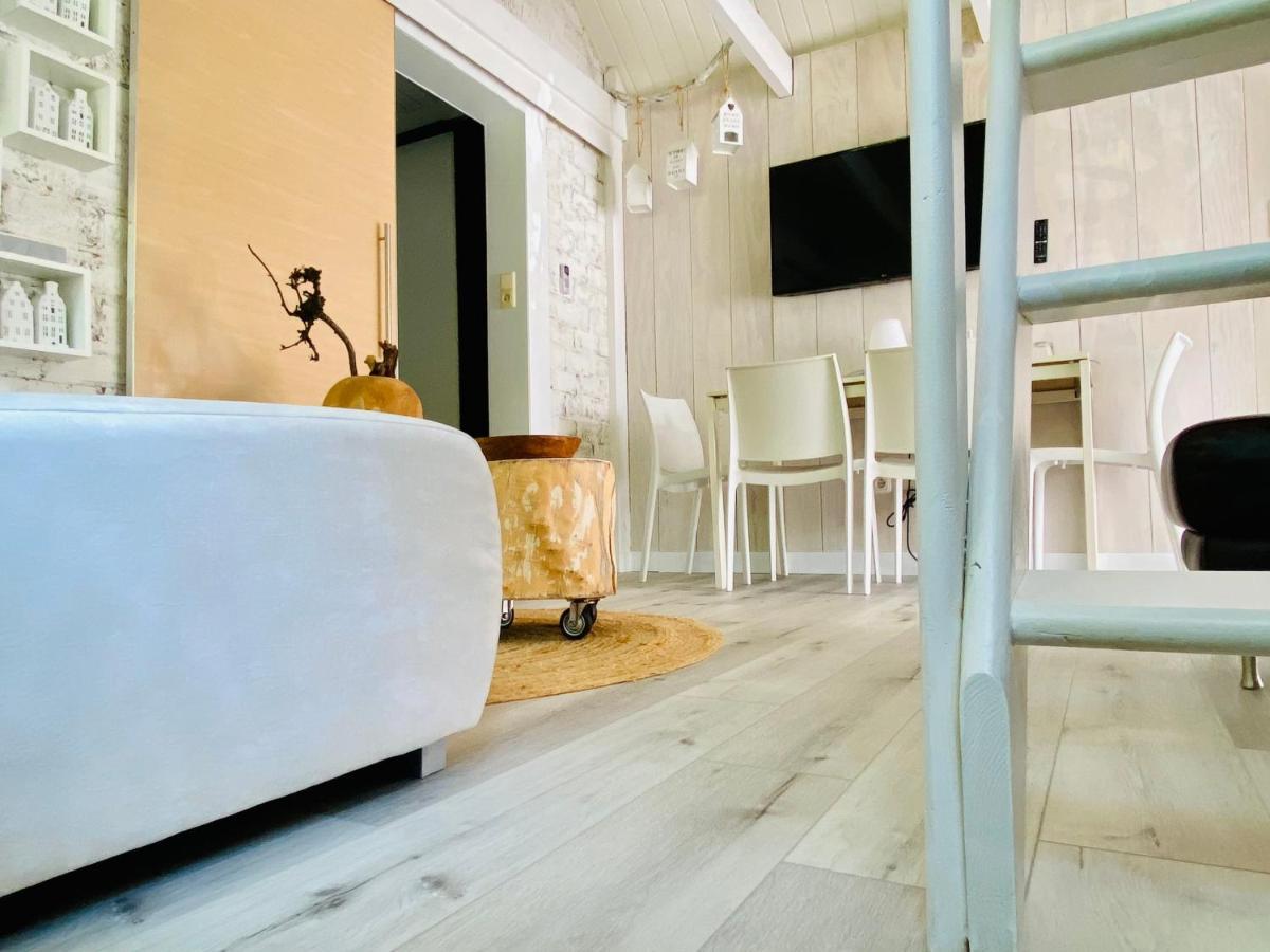 Casa De Palmas - Tiny House Villa Alkmaar Ngoại thất bức ảnh